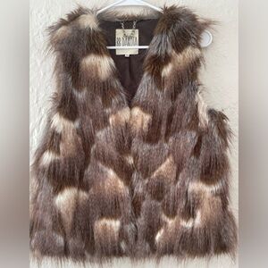 BB Dakota Tan Brown Black Fair Fur Acrylic Vest; Size L